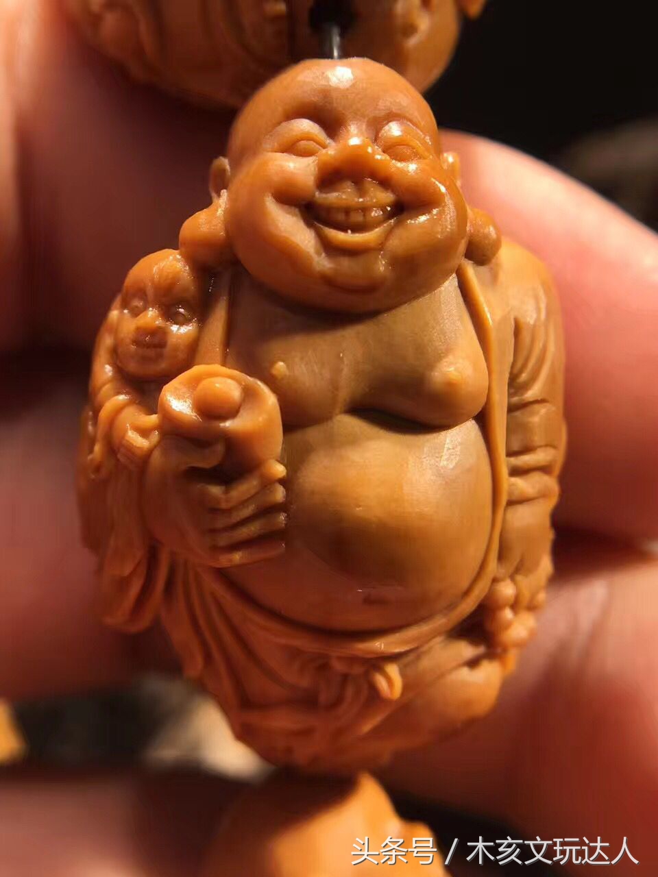 苏工橄榄核雕手串美女题材,橄榄核雕大师排名苏工