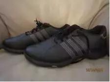 adidas和nike的鞋好在哪里,nike和adidas顶级跑鞋对比