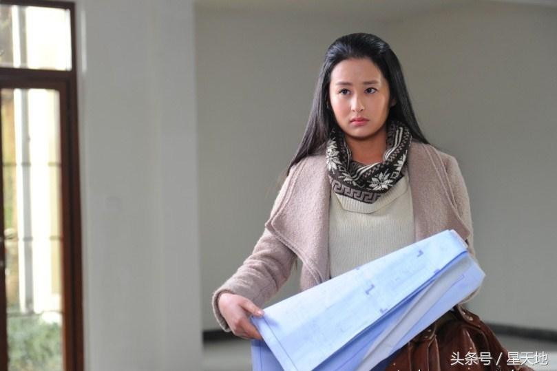 从最丑的“*妇情**”,脱变成为天才设计师,颖儿的星路并不是很顺利