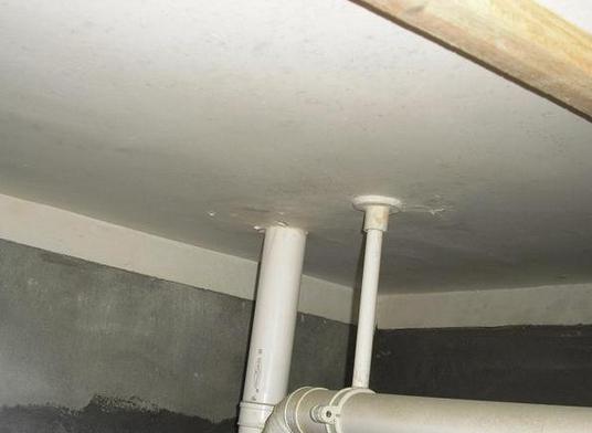 卫生间吊顶漏水应该怎么办,卫生间吊顶漏水的解决方法