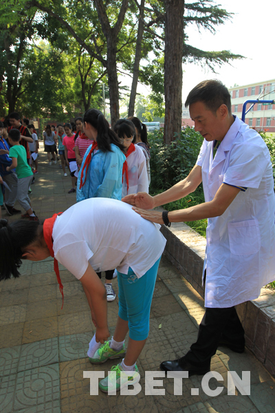 中国狮子会北京区会“全国青少年脊柱侧弯筛查”公益项目在京启动