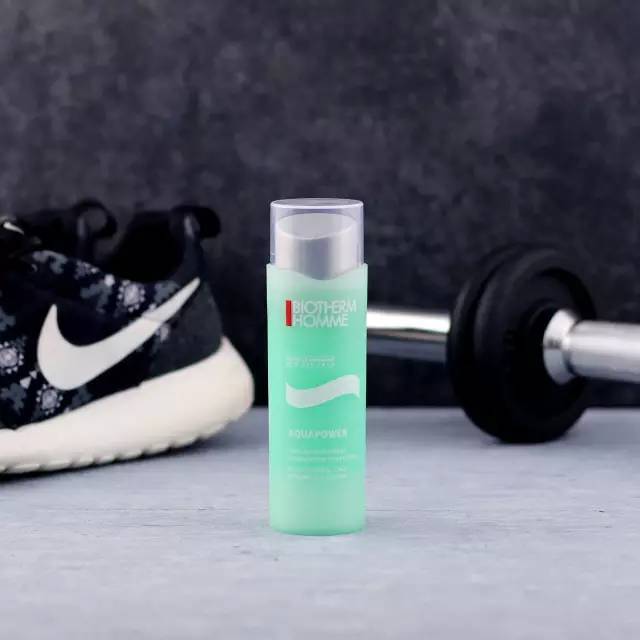 男士唇边胡须怎么打理,胡须保养涂什么