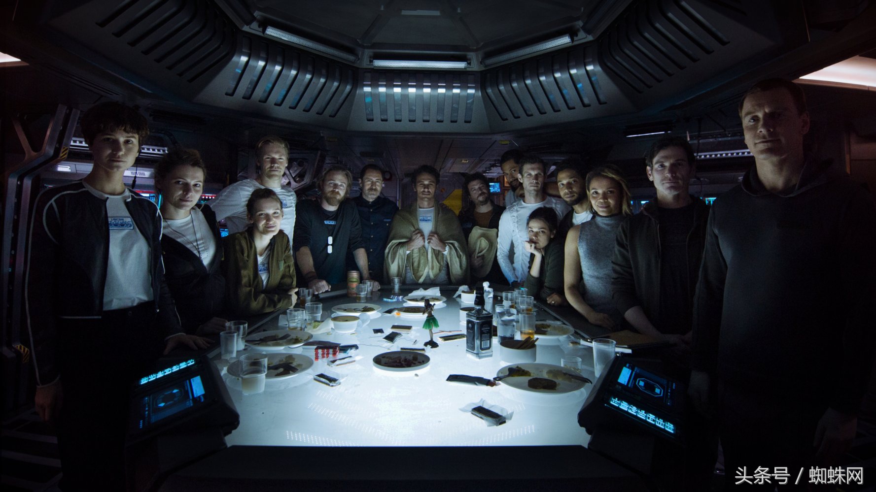 异形契约155分钟版多了些什么,异形契约删减部分解析