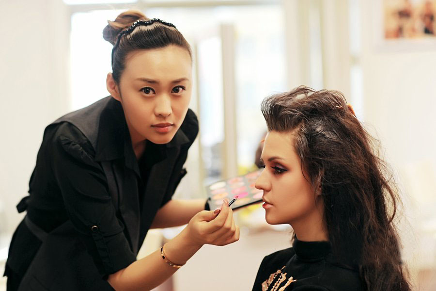 深圳化妆美容学校排行前十,深圳前十名化妆学校排名榜