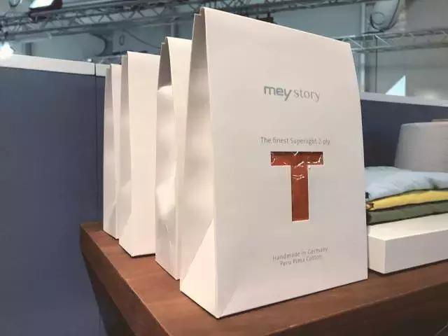 怎么挑选平价衣服男士穿,男士怎么买衣服好看