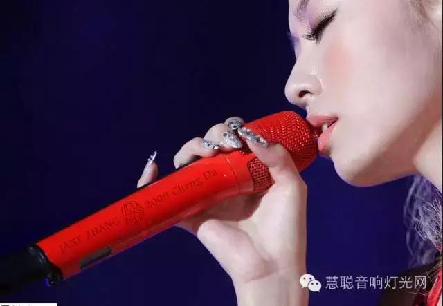 明星的话筒为什么那么贵,专业歌手话筒谁的最贵
