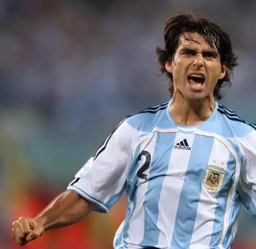 著名足球2号卡福,卡福领衔众神卫