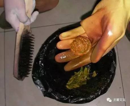 核桃盘出玛瑙红技巧,怎样看出核桃是否能盘红