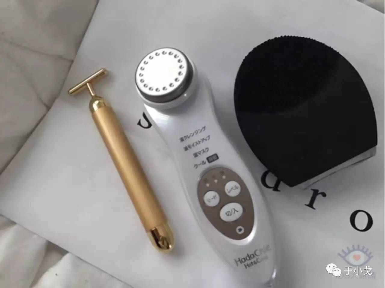 13岁起努力护肤,从紧致精华到美容仪,这个男孩把女明星都比了下去~