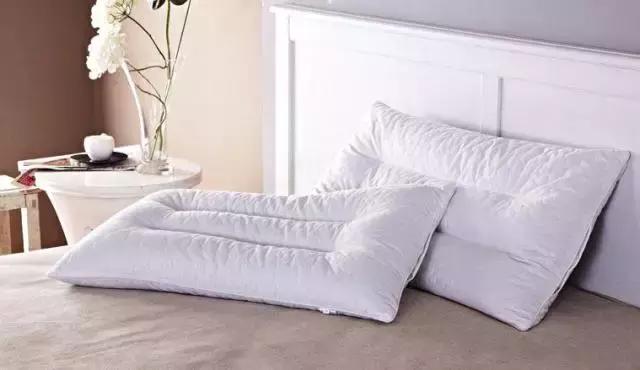 医生教你如何正确的选择枕头,枕头选不对当心这6种疾病