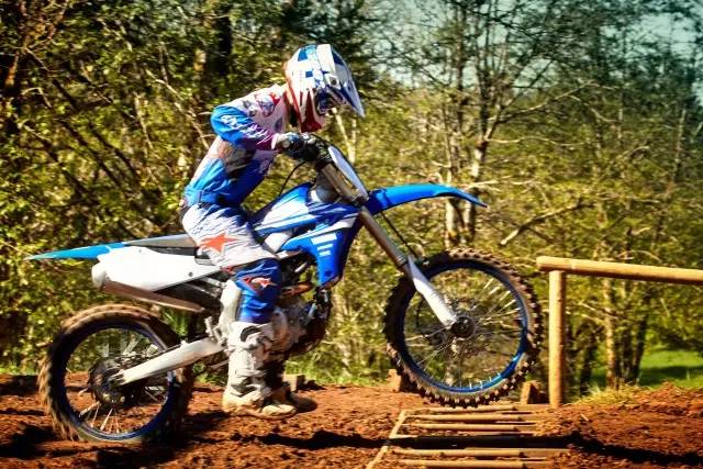22款雅马哈yz450越野,雅马哈yz450f单缸越野动态实拍