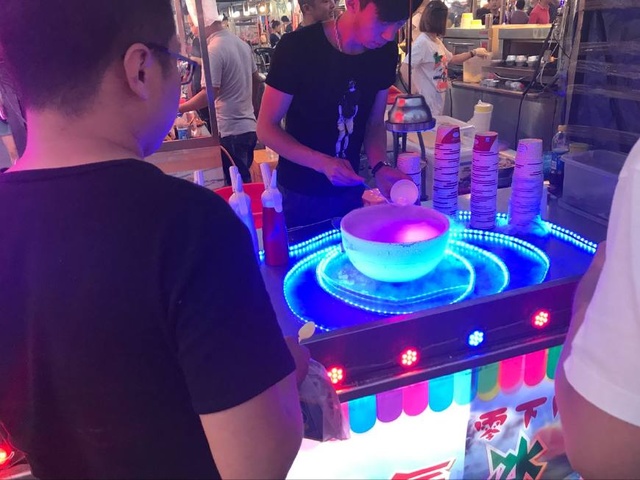 冒烟冰淇淋液氮桶,冒烟液氮冰淇淋的做法