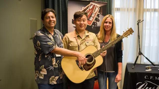 martin缇庝骇鍚変粬,缇庡浗martin绯诲垪鍚変粬