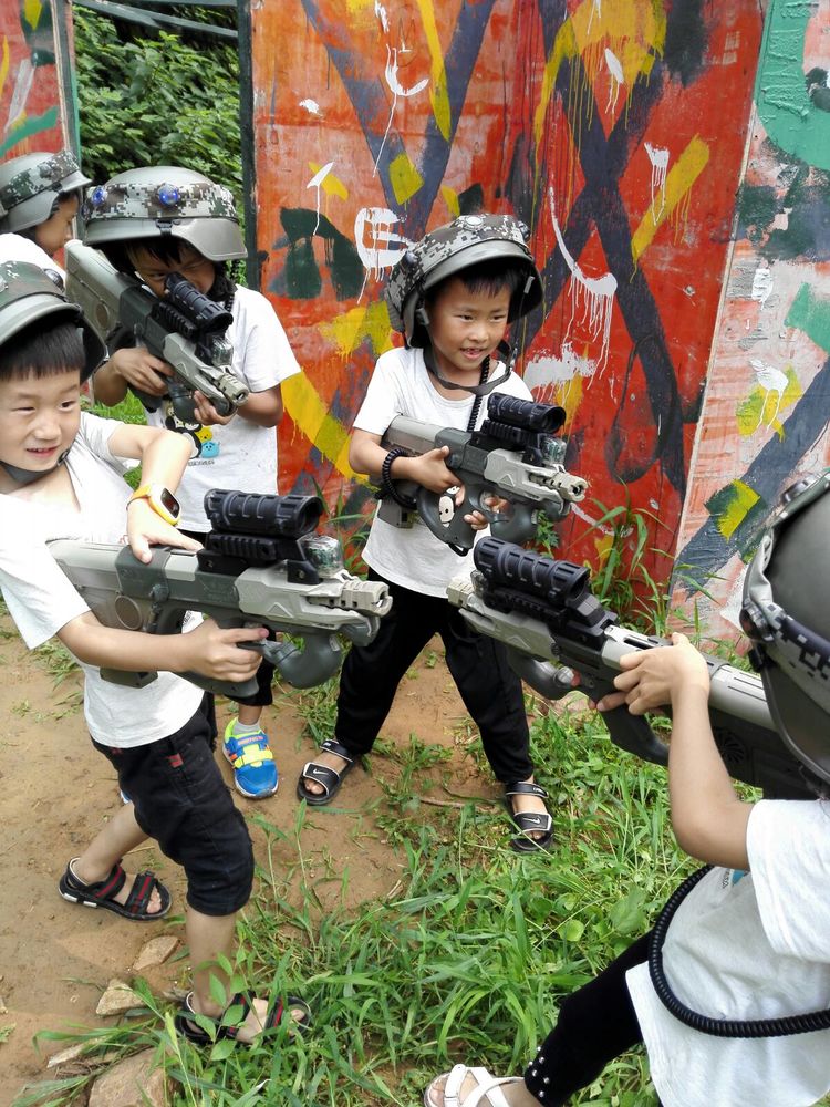 幼儿园毕业班夏令营活动,幼儿园大班毕业夏令营走进小学