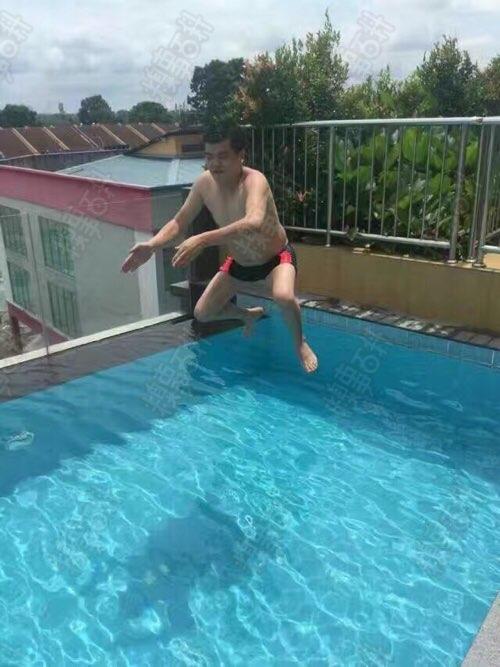 结婚戴假发笑话段子,笑话老婆幽默段子