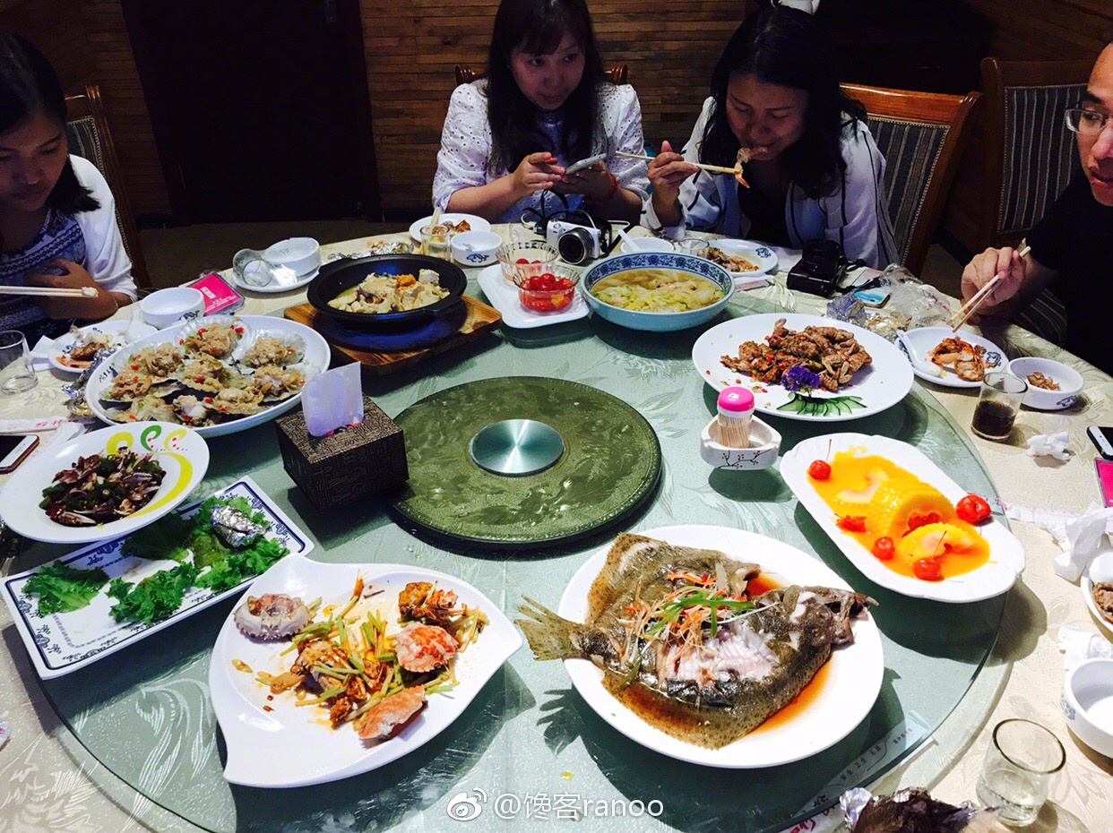 馋客美食旅行家丨住碧海沙滩泡海景温泉如何吃转渔岛海鲜五天不重样