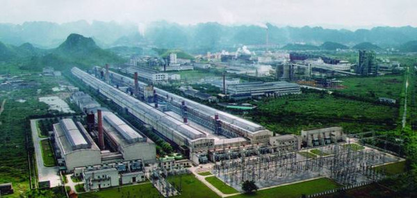 广西的一个县因富含铝土矿而闻名，连续多年跻身西部县域经济百强县