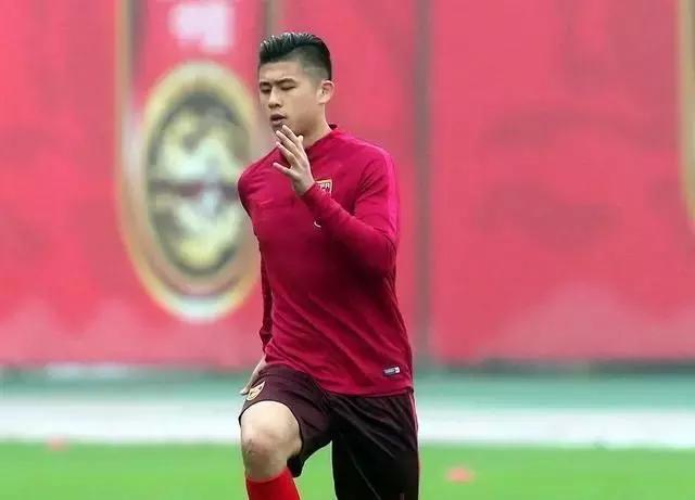 张玉宁玉面杀手获奖视频,玉面杀手张玉宁训练