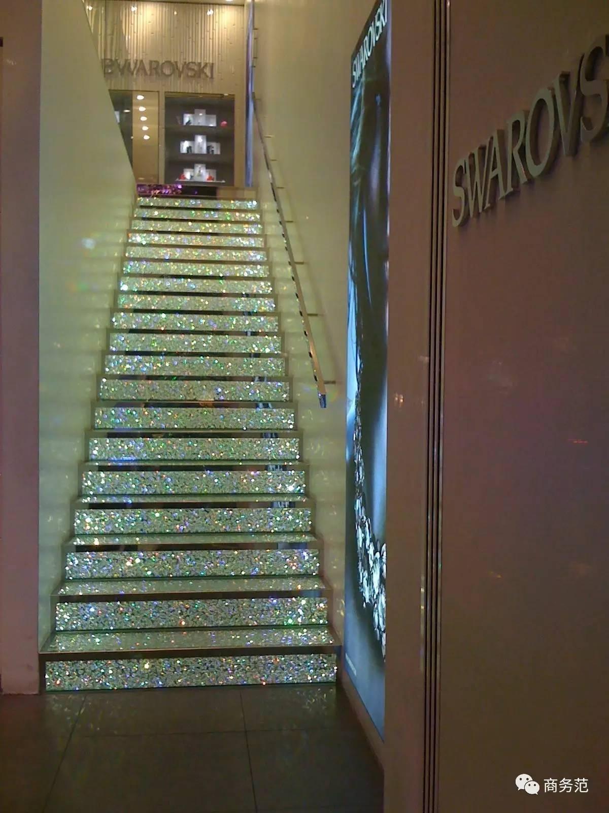 65万颗水晶打造的婚礼,施华洛世奇继承人款婚纱