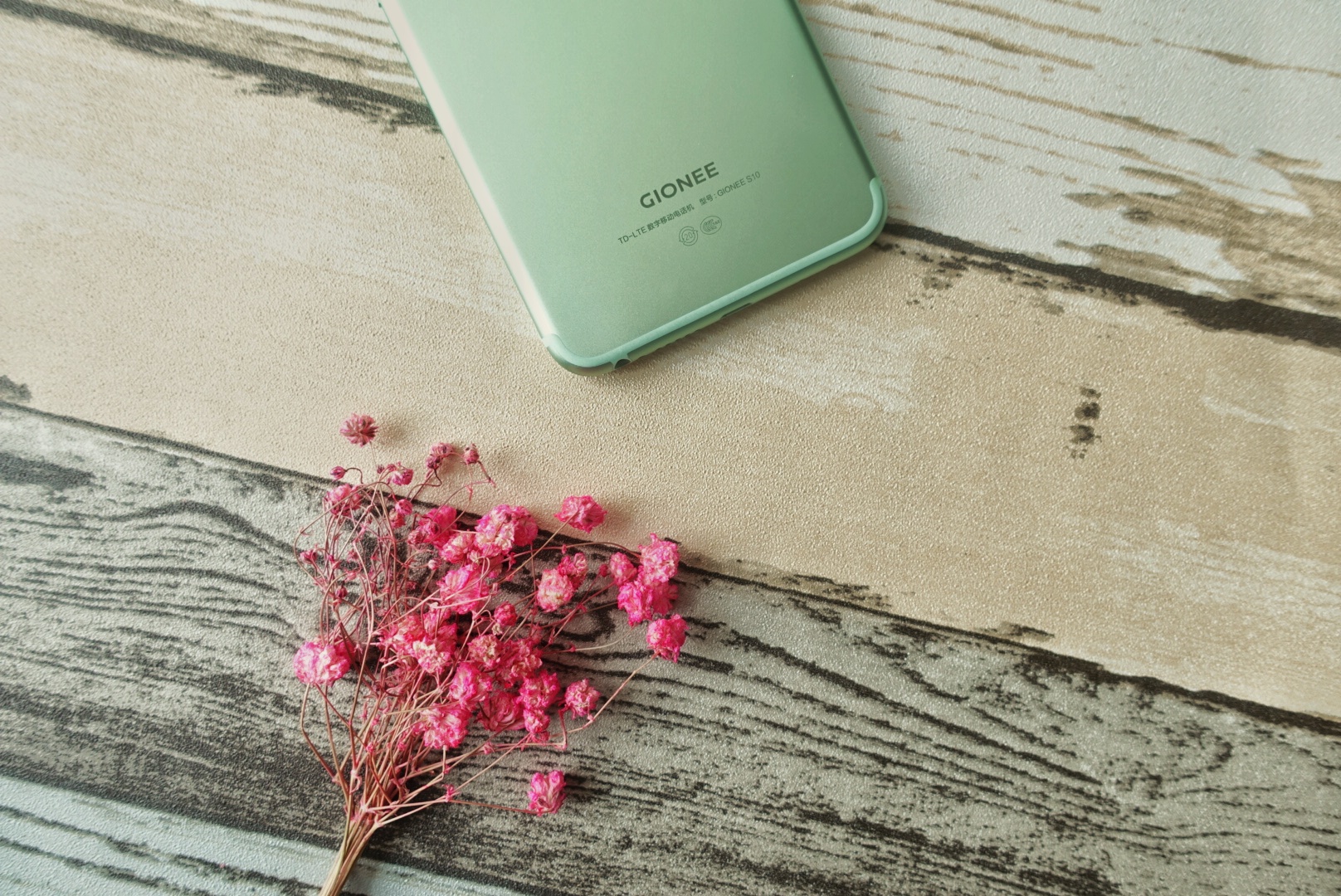 金立s10四摄摄像头,金立s10是世界上第一个四摄手机