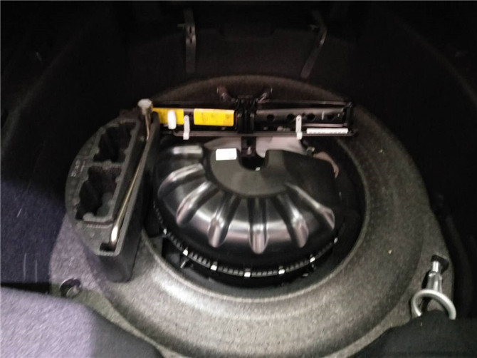 买二手路虎揽胜的10大忠告,老司机告诉你买丐版还是高配