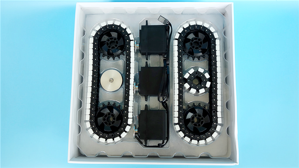 行进、踢球、摇头晃脑样样行，DIY、编程、智能交互个个棒