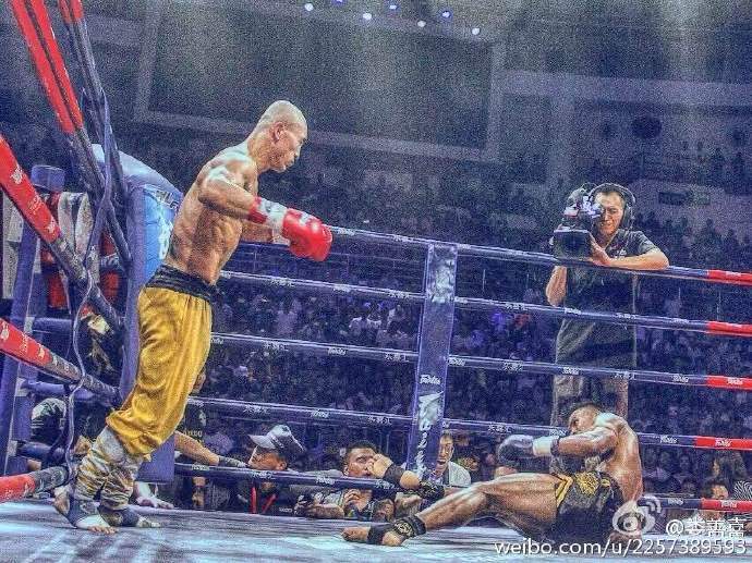 一龙打硬功,一龙成名铁头功