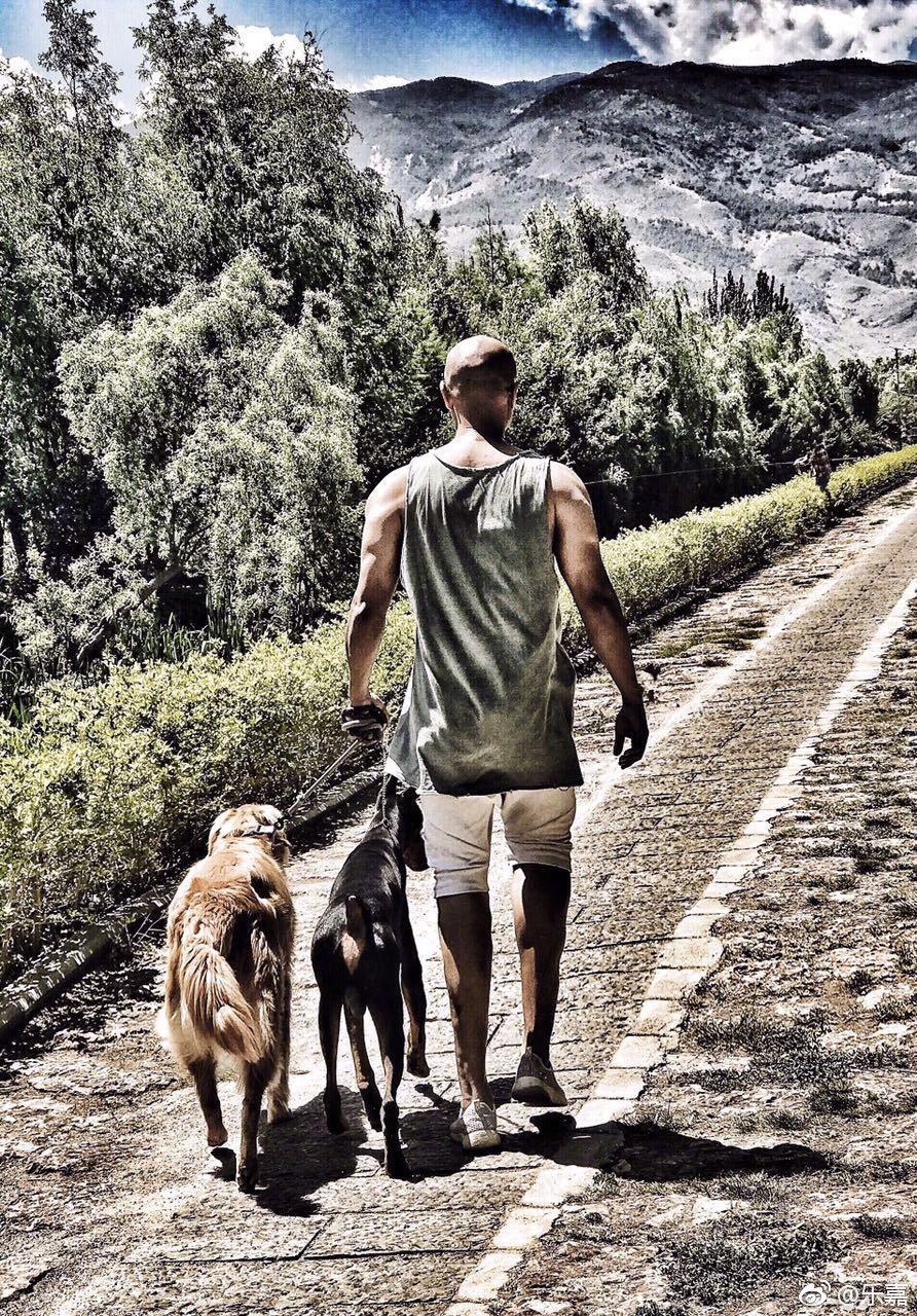 乐嘉医师节致敬：我和动我蛋蛋的医生是怎么交心的