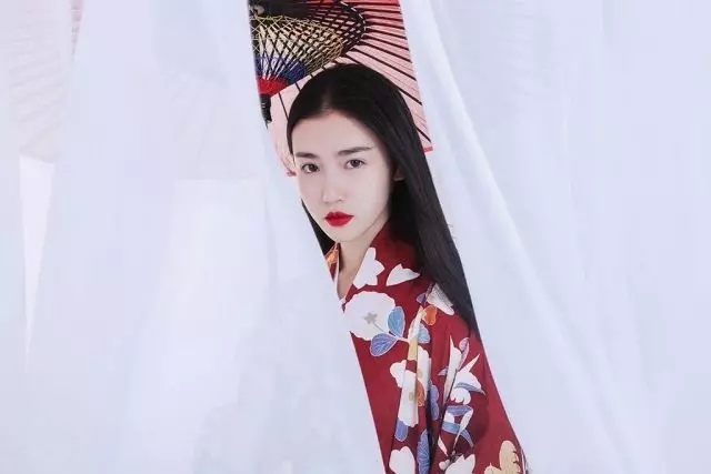 你知道吗，底妆决定了精致妆容的80%？！上底妆最容易踩的雷区，看完这篇和雷区说拜拜