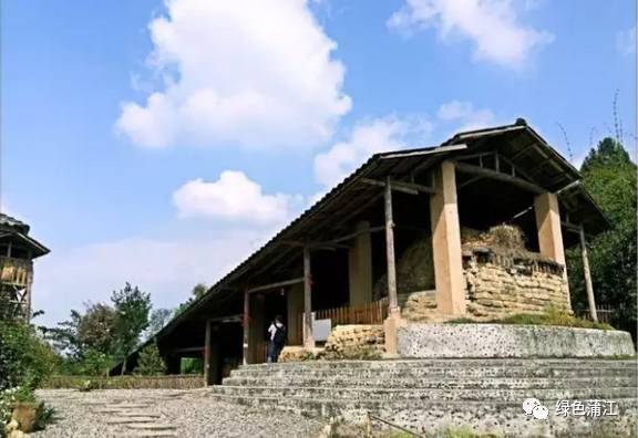 成都明月村值得去吗,成都附近的明月村在哪里