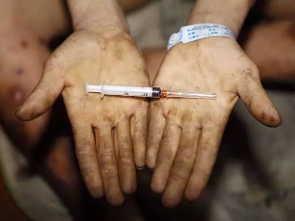 小韩说法｜「国际禁毒日」*毒冰**的四种叫法，你知道几个？