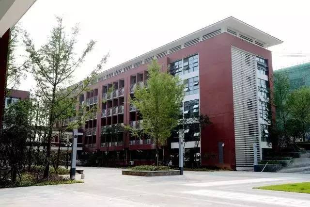 宜昌一中实景,航拍宜昌一中新校区