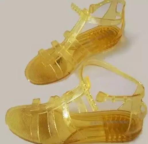 香奈儿两万三的凉鞋,香奈儿凉鞋值得买吗