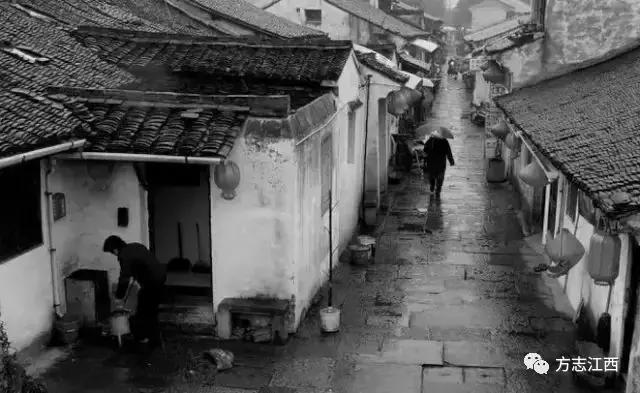 上海人说普通话口音很怪,上海弄堂的真实写照