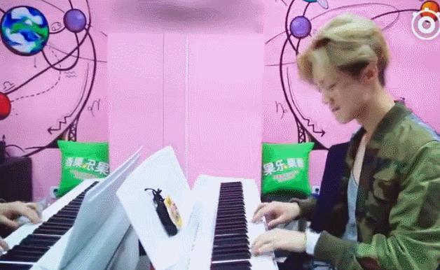 鹿晗全能校草,鹿晗校草