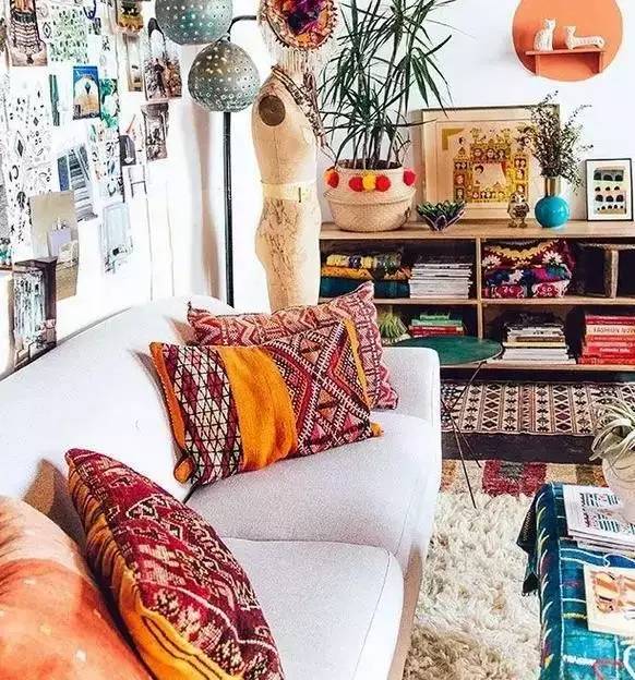 家里的颜色怎么跟窗帘搭配,家里颜色有些深搭配什么来协调