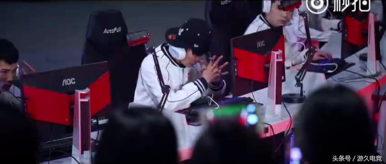 微笑草莓捧杯,微笑草莓参加节目