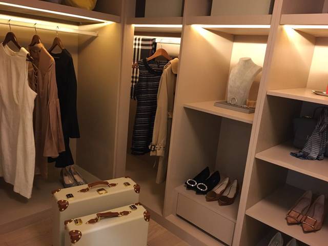 江北核心区地铁口纯新盘,地铁口旁的新楼盘