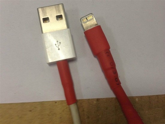 iphone数据线修复小方法,脱皮的iphone数据线如何修复
