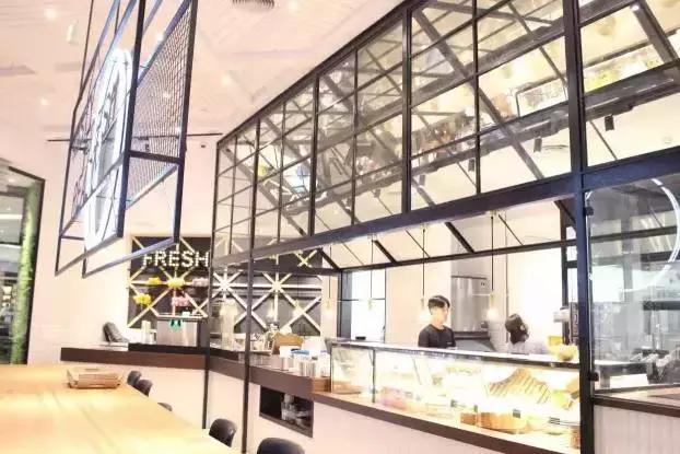 肯德基新品变绿,肯德基颜色变化