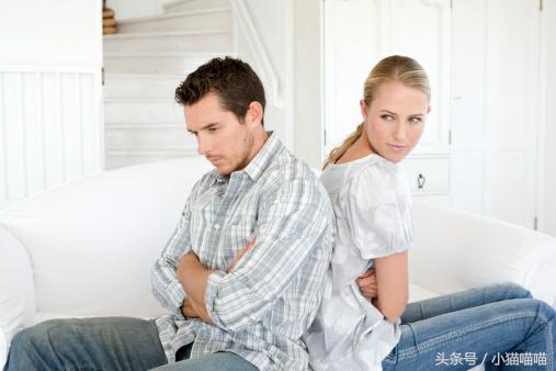 心理说:喜欢冷战,并不超然