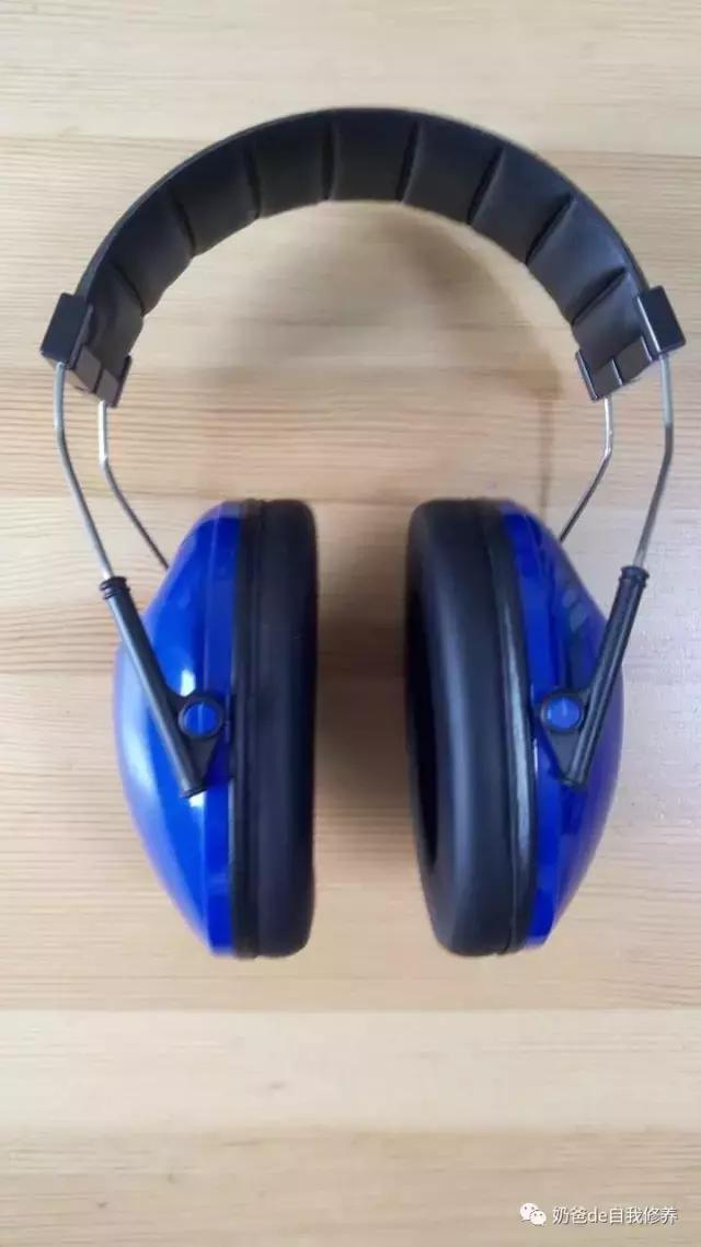 架子鼓是最不适合孩子的乐器 (小男孩学什么乐器架子鼓)