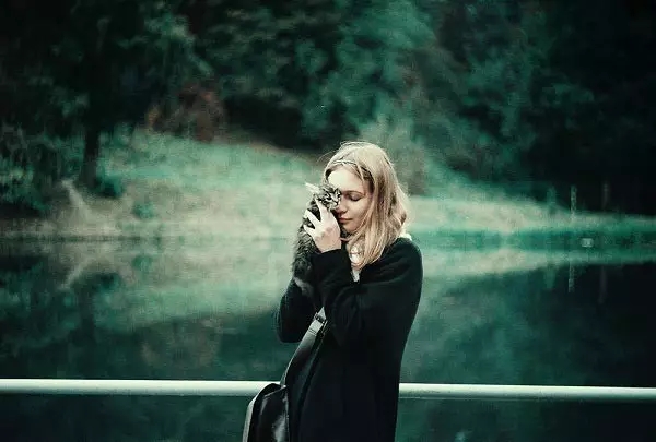 所有的日久生情都是一见钟情,比一见钟情更可贵的是相伴一生