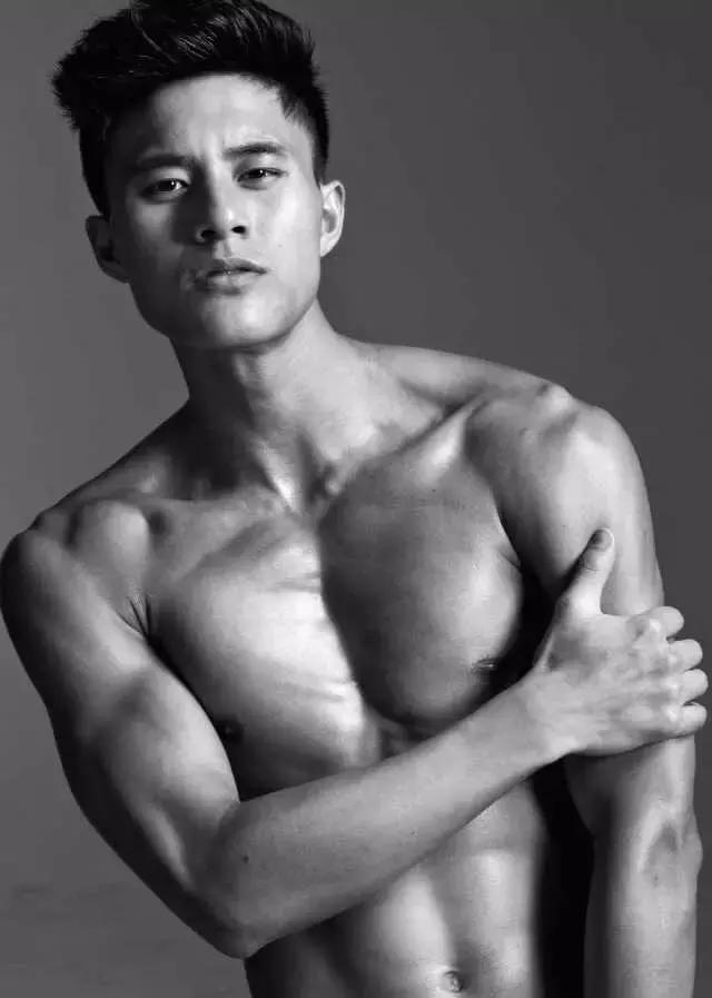 体育生毕业后，竟做了男模！