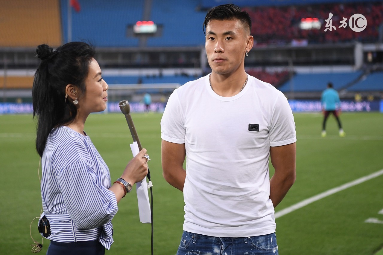 保定国脚张呈栋：郭德纲段子让我放弃劝慰容大念头！