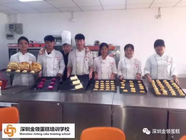 学西点好吗?有前途吗?让我们的伙伴们告诉你答案吧~|深圳学蛋糕|深圳蛋糕培训学校|深圳五大蛋糕学校|