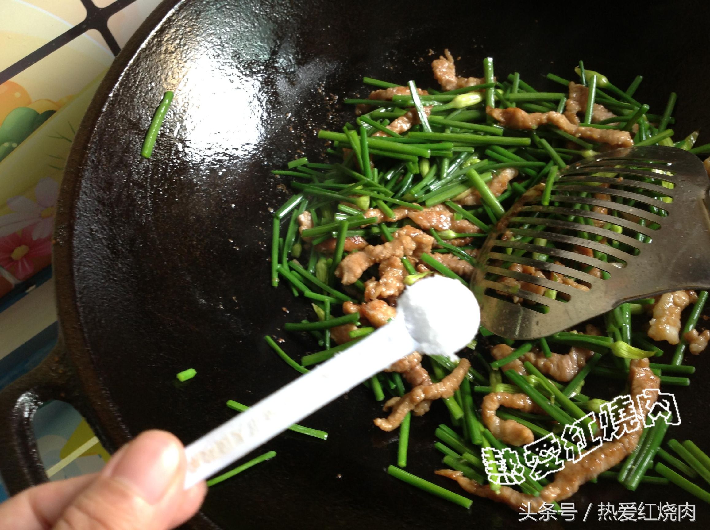 很多人都爱吃西红柿炒鸡蛋,韭菜煎鸡蛋和韭菜炒鸡蛋哪个好吃