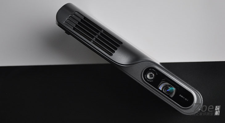 白墙触控投影,白墙秒变投影