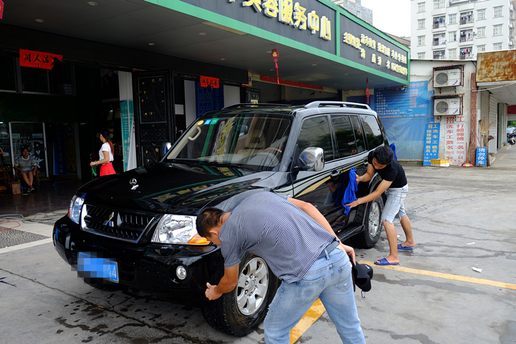 一代经典三菱帕杰罗,三菱帕杰罗的传奇一生