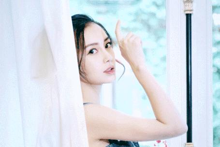 章子怡巴黎时装周白色休闲,章子怡米兰时装周白色裤裙